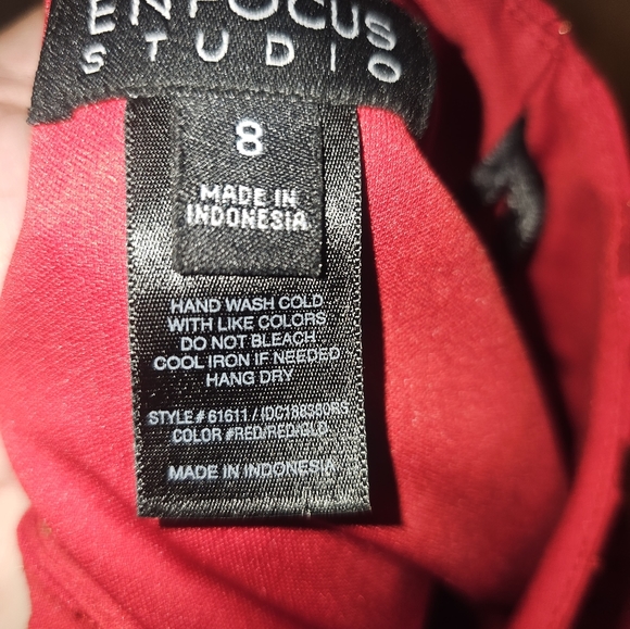 Dress - Picture 2 of 4